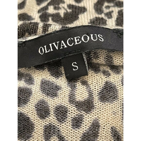 Olivaceous Crop Thin Sweater Top Size S Raglan Long Sleeve Cheetah Print EUC B49 - Picture 5 of 5